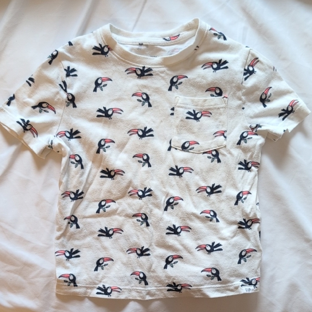 5 for $20 GAP Kids T-shirt